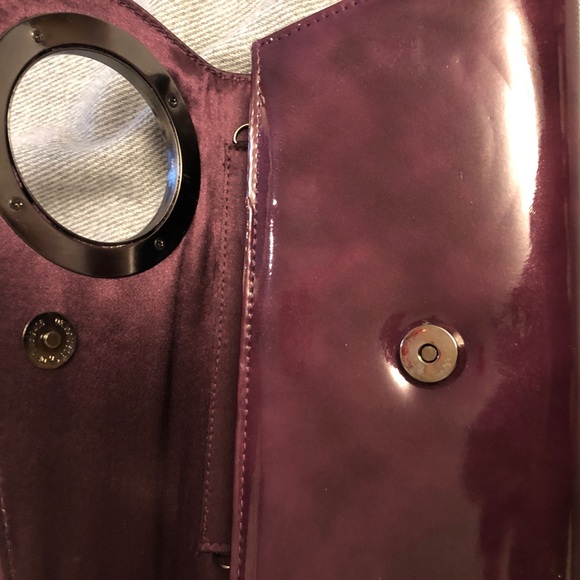 Le Chateau Plum Clutch - Picture 5 of 7